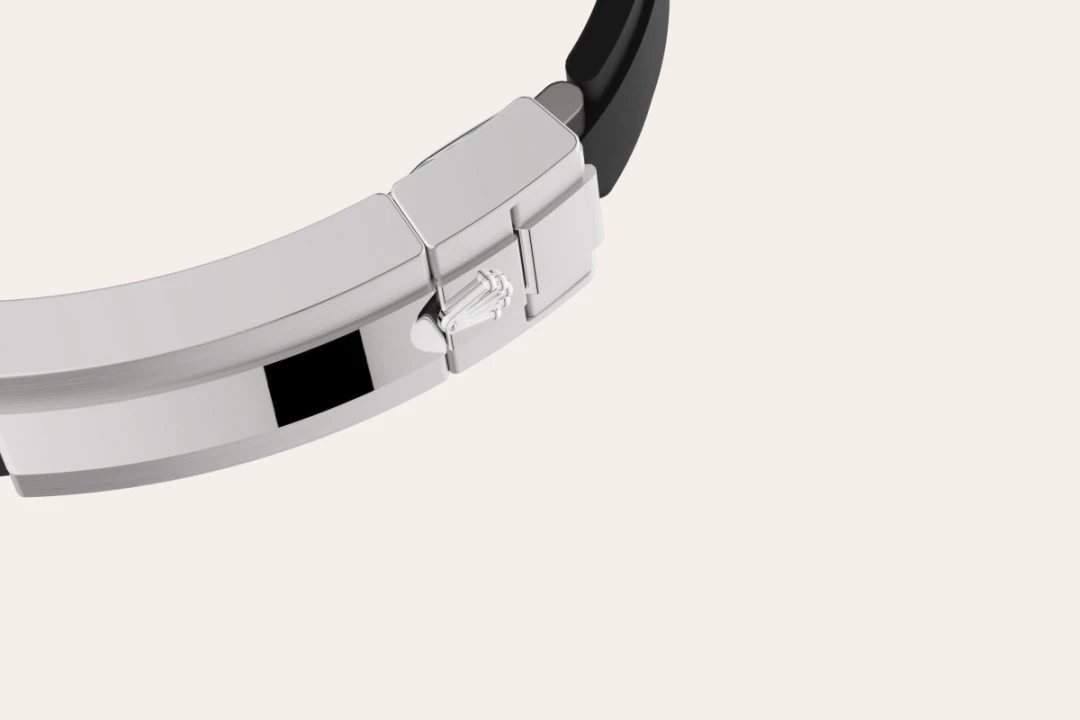 Rolex Cosmograph Daytona in white gold with steel and bright black dial, black monobloc Cerachrom bezel, and Oysterflex bracelet, m126519ln-0006 - AH Riise Rolex Cosmograph Daytona in white gold with steel and bright black dial, black monobloc Cerachrom bezel, and Oysterflex bracelet, m126519ln-0006 - AH Riise